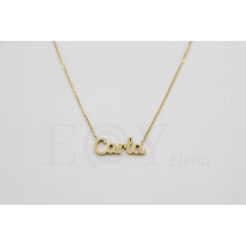 Collar con nombre "Carla"