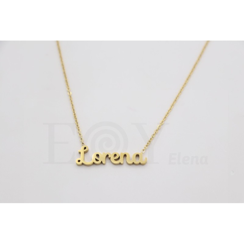Collar con nombre "Lorena"