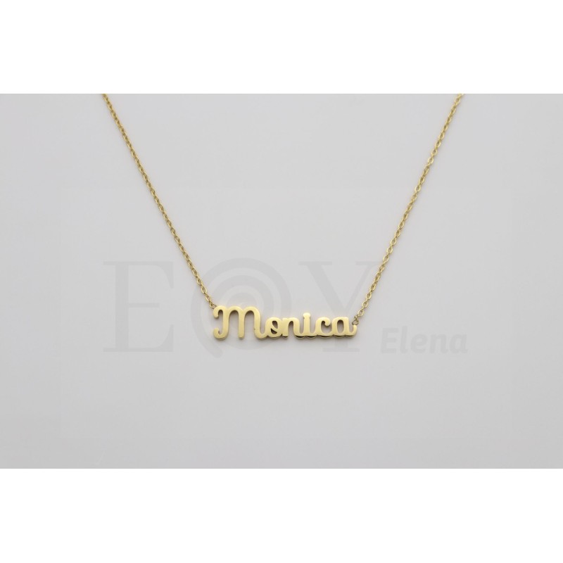Collar con nombre "Monica"