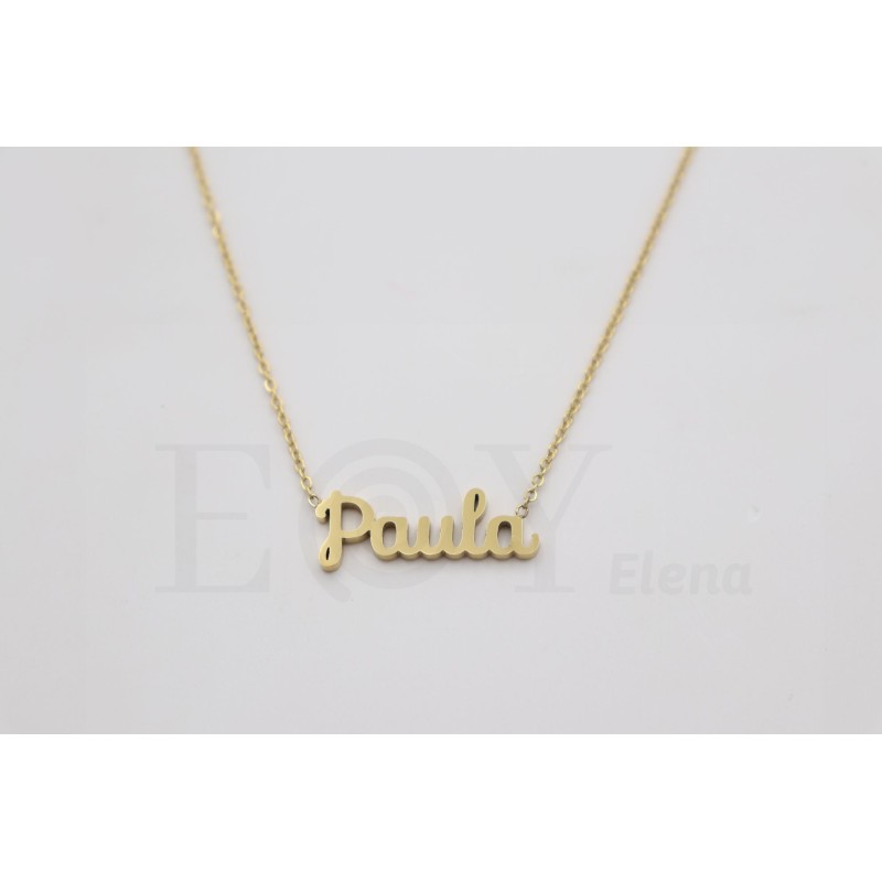 Collar con nombre "Paula"
