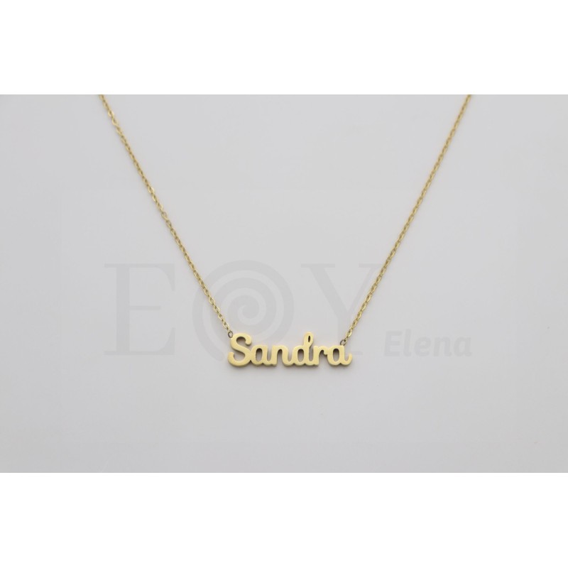 Collar con nombre "Sandra"