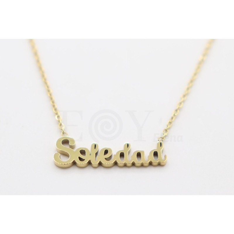 Collar con nombre "Soledad"