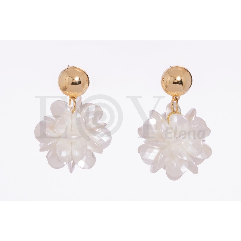 Pendientes redondo de pétalos