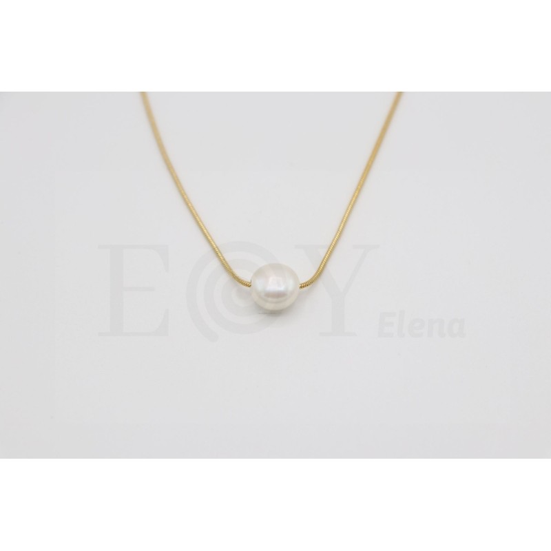 Collar de perla aplanada