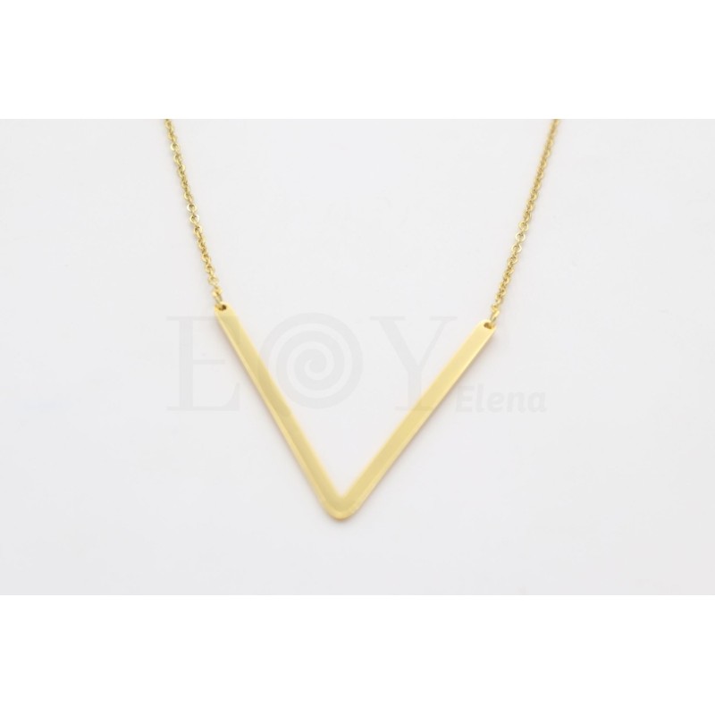 Collar de letra "V"